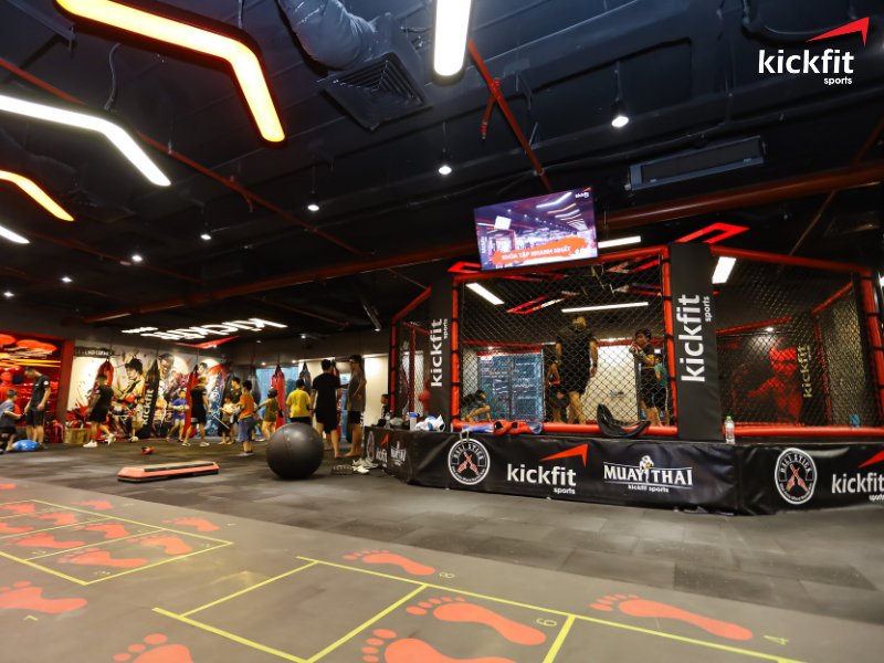 Phòng tập MMA ở quận Hoàng Mai tọa lạc tại tầng 2, Trung tâm thương mại Trương Định Plaza - 461 Trương Định