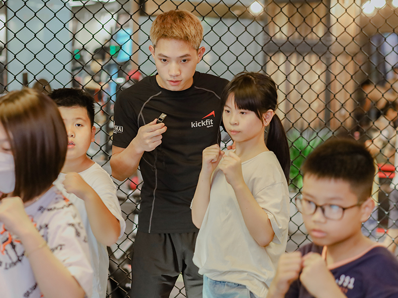 tham gia hoạt động hè