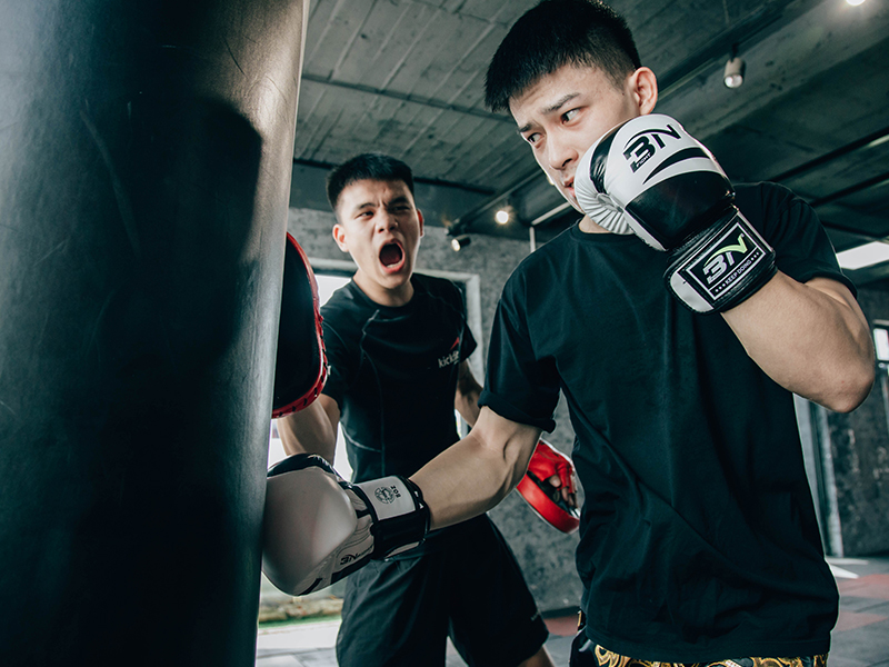 cac-bai-tap-phoi-hop-la-mot-phan-quan-trong-trong-qua-trinh-dao-tao-voi-muaythai-voi-tui-nang