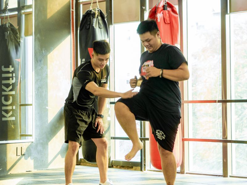 Thuong-xuyen-tap-gym-giup-kiem-soat-can-nang