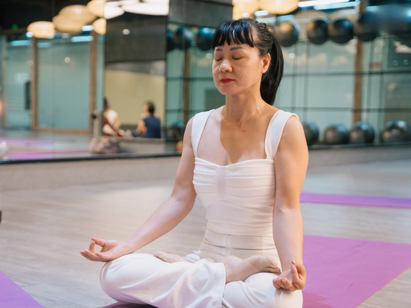 moi-tuong-quan-giua-yoga-thien-va-hoi-tho