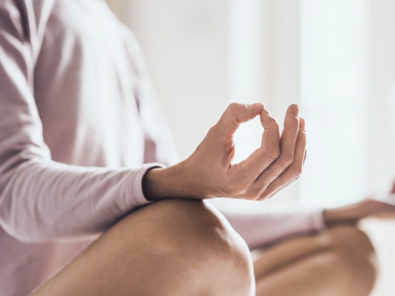 thuc-hanh-hit-tho-moi-ngay-de-cai-thien-qua-trinh-yoga-thien