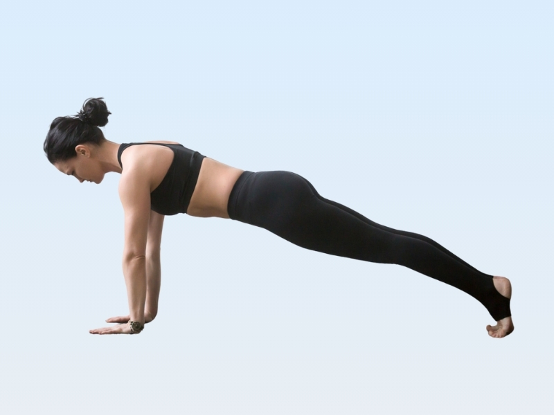 Bài tập Yoga giảm cân Plank