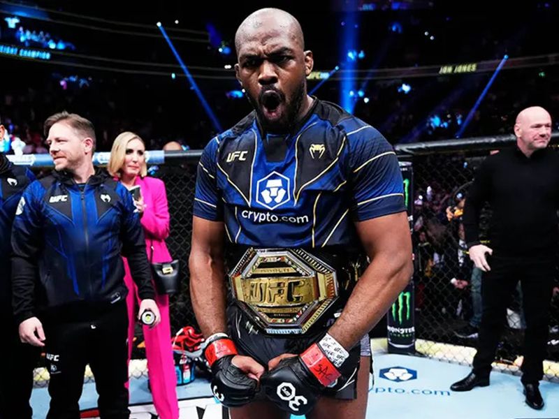 Jon Jones trở thành nhà vô địch UFC hạng nặng mới vào tháng 3 năm 2023