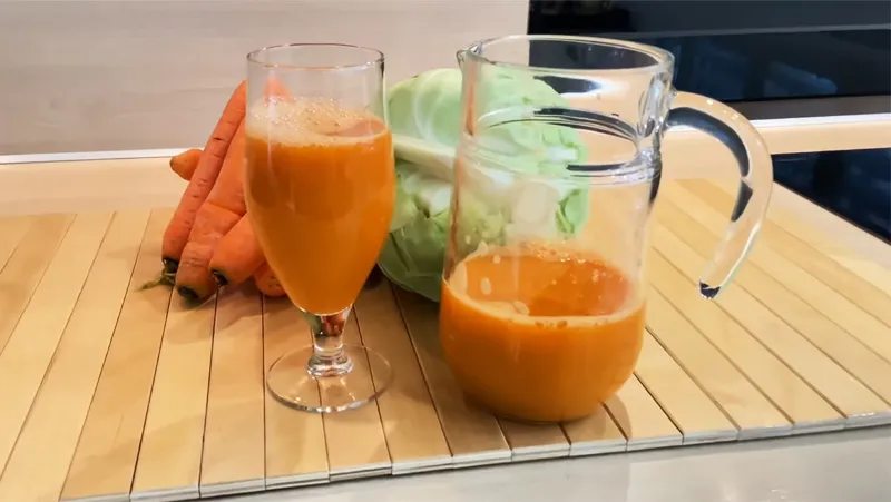 Nước ép bắp cải cà rốt