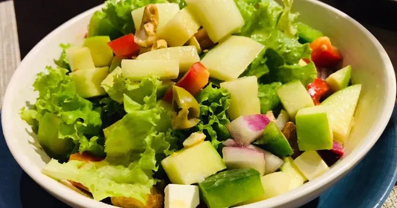 salad táo giảm cân