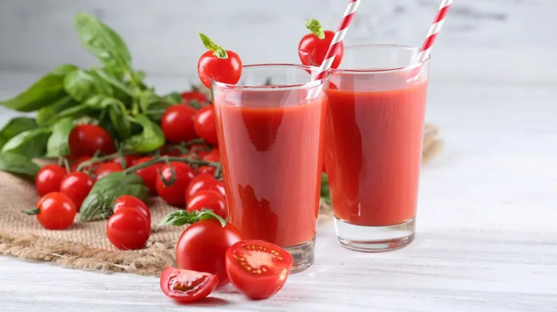 Sinh tố cà chua giảm cân với sữa chua