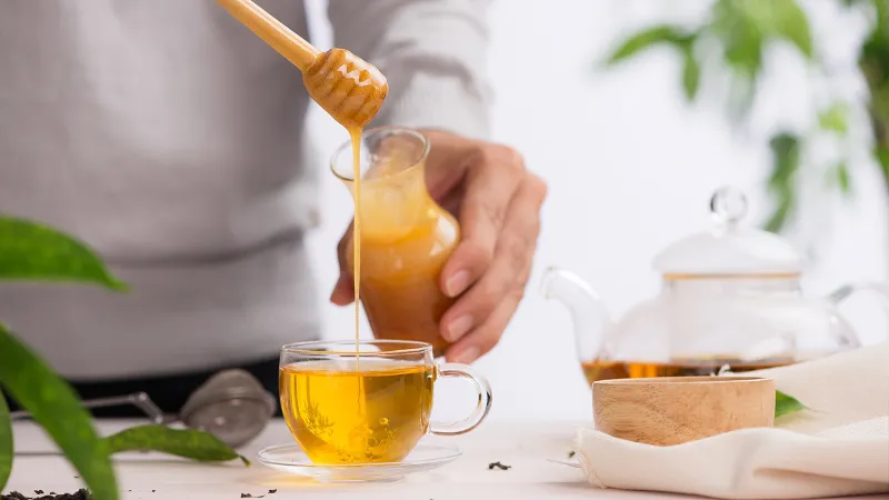 Mật ong pha nước ấm