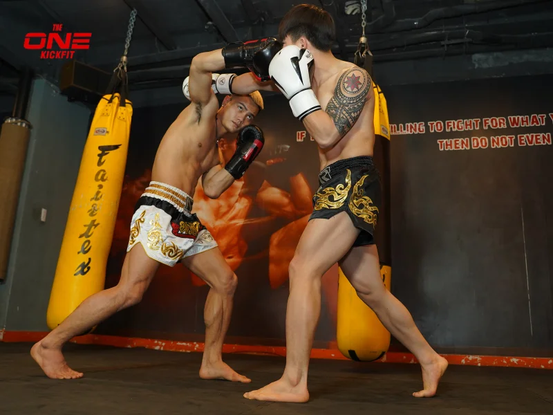 Các bài tập Footwork Boxing chuyên sâu tại The One Kickfit